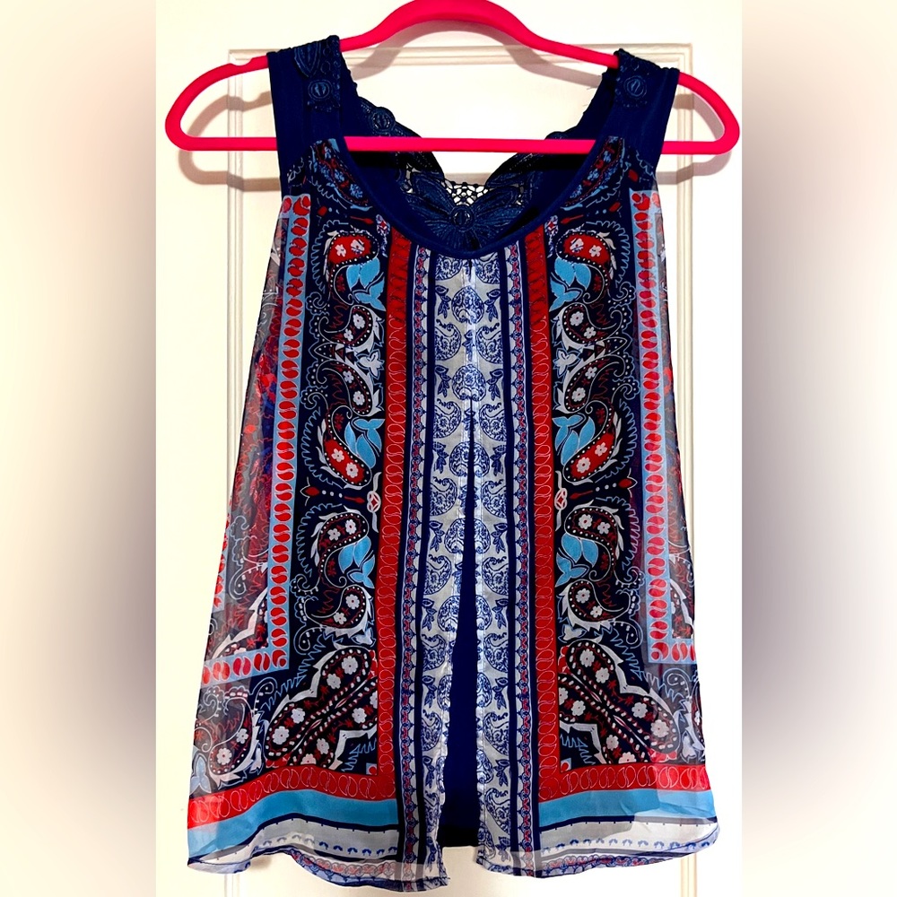 Style & Co, sheath-like, layered sleeveless shirt. Size PM